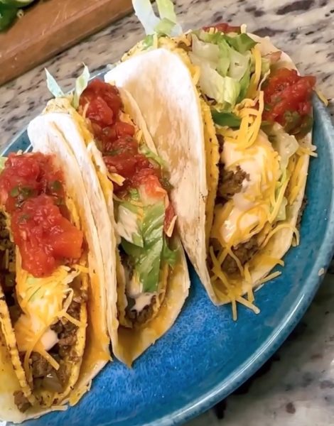DIY Cheesy Gordita Crunch from Taco Bell