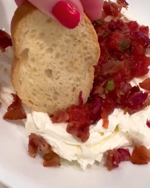 whipped goat cheese appetizer